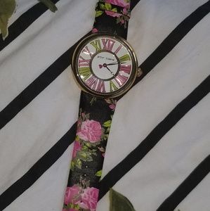 SALE Betsy Johnson, Floral watch